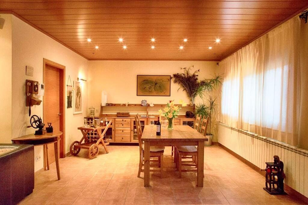 Villa Finca Falguerar, Villa Rural Aislada Llofriu